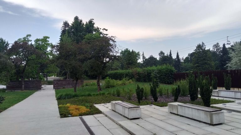 a02.jpg