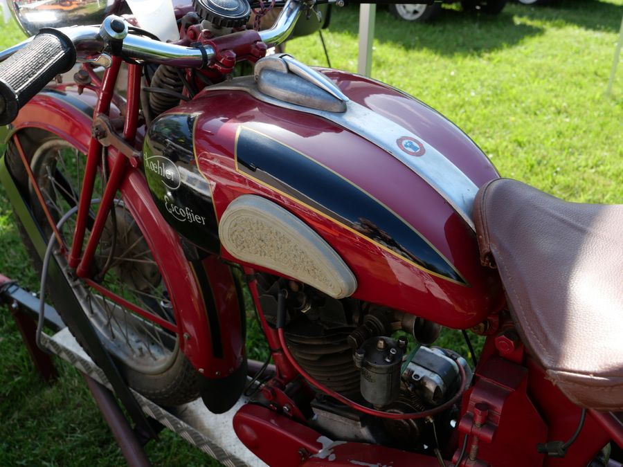 1a1mototouvet (1).JPG